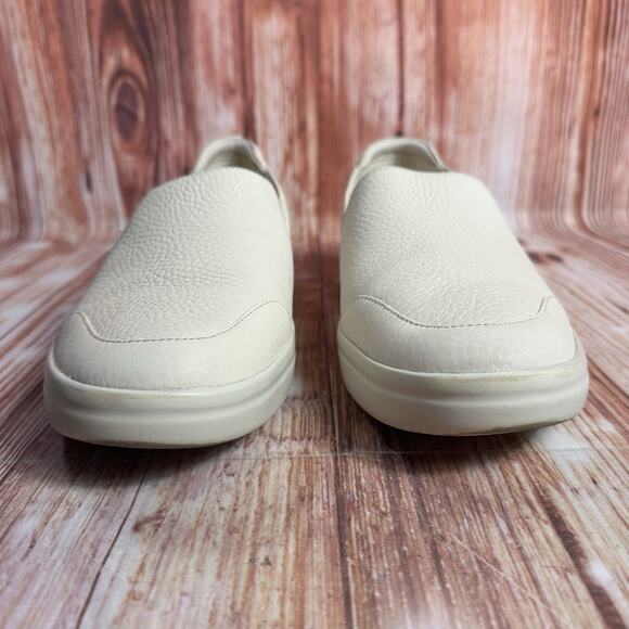 Vionic PENELOPE Womens Size 10 Tan Embossed Leather Leopard Casual Shoes Loafers - Picture 2 of 11